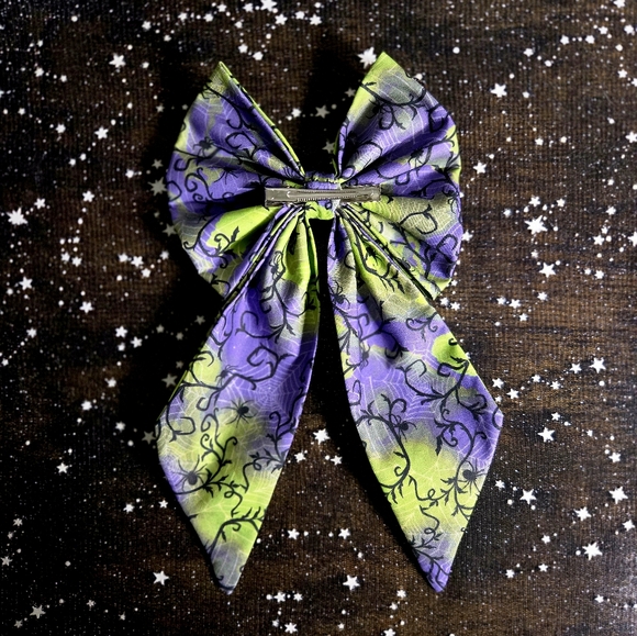 Custom Purple & Green Spiderweb Print Sailor Bow - Picture 2 of 2